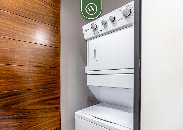 Apartment Amazing 2br With Rooftop Pool - Bbq *
