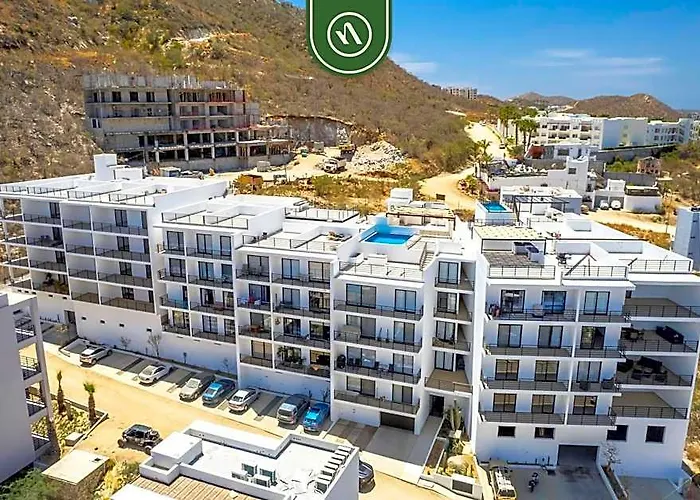 Amazing 2br With Rooftop Pool - Bbq